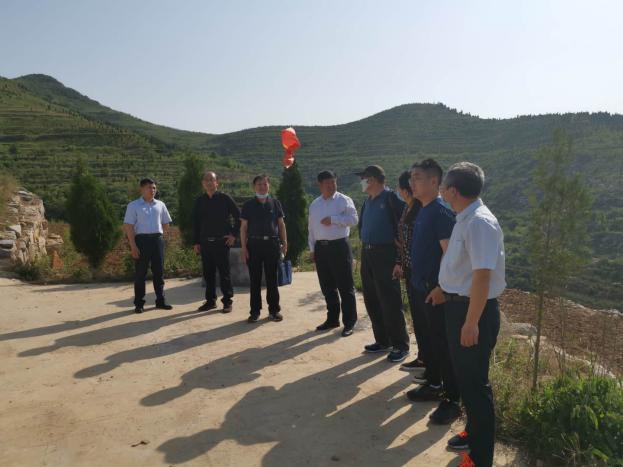 研究院组织专家组到彩石街道岔峪村进行实地调研